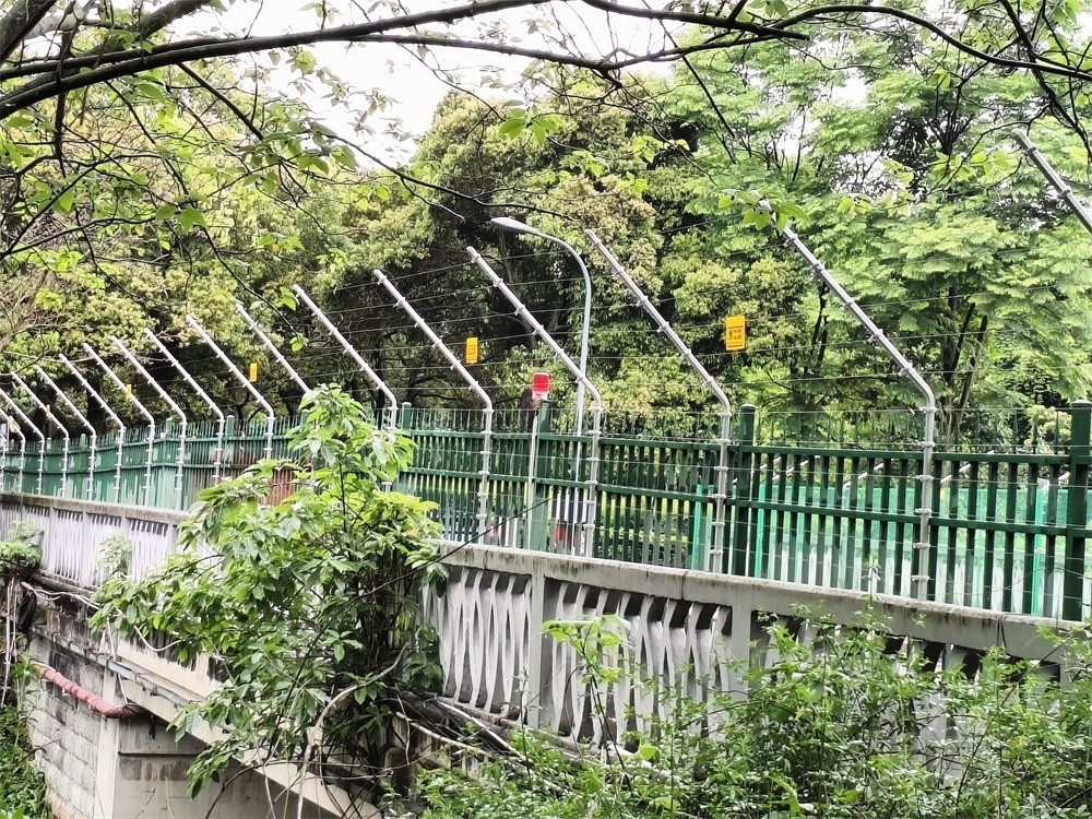 艾礼安脉冲电子围栏在水利行业的应用