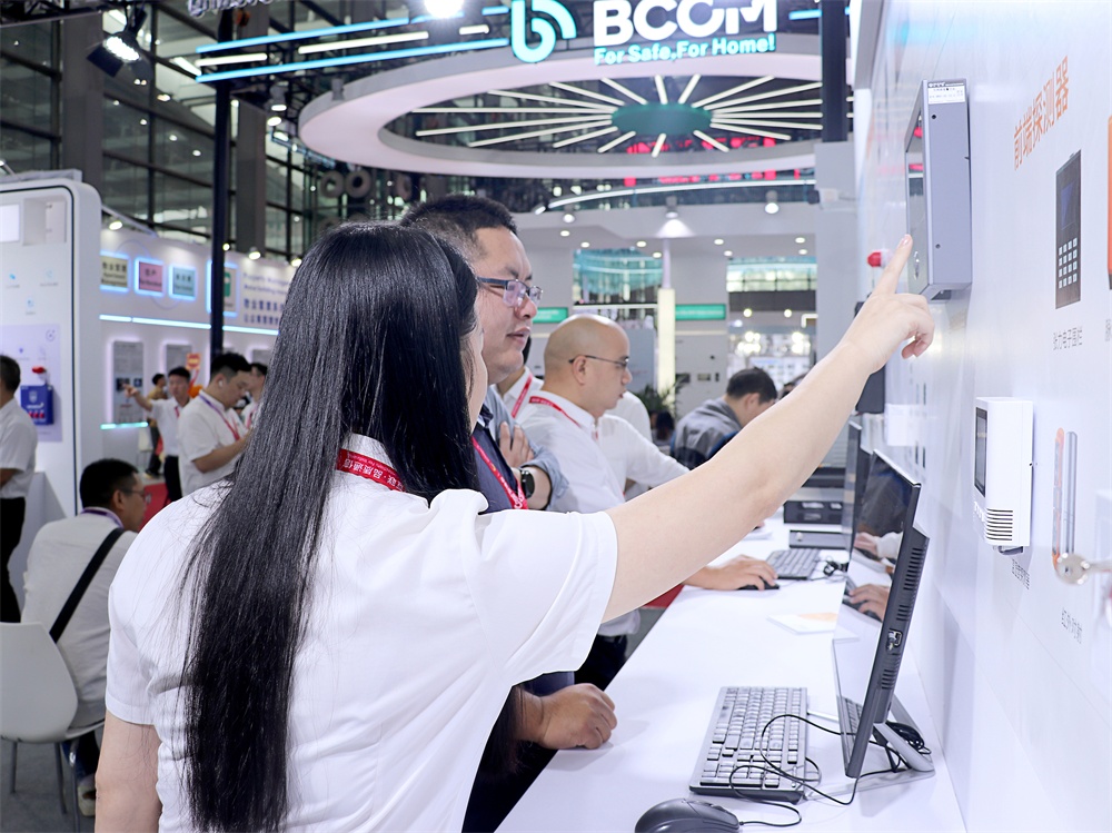 精彩时刻 ‖ 2025安博会上的艾礼安