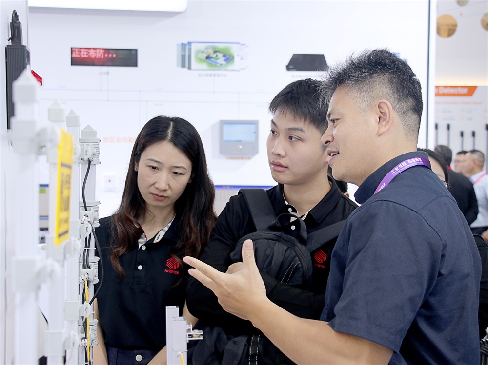 精彩时刻 ‖ 2025安博会上的艾礼安