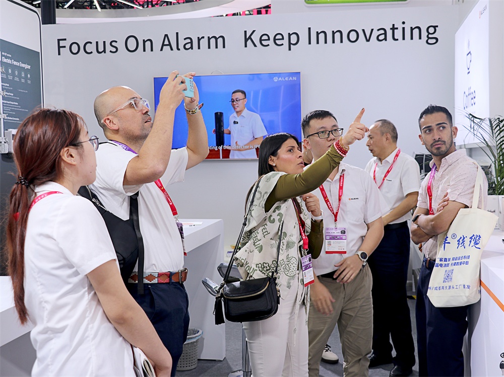 精彩时刻 ‖ 2025安博会上的艾礼安